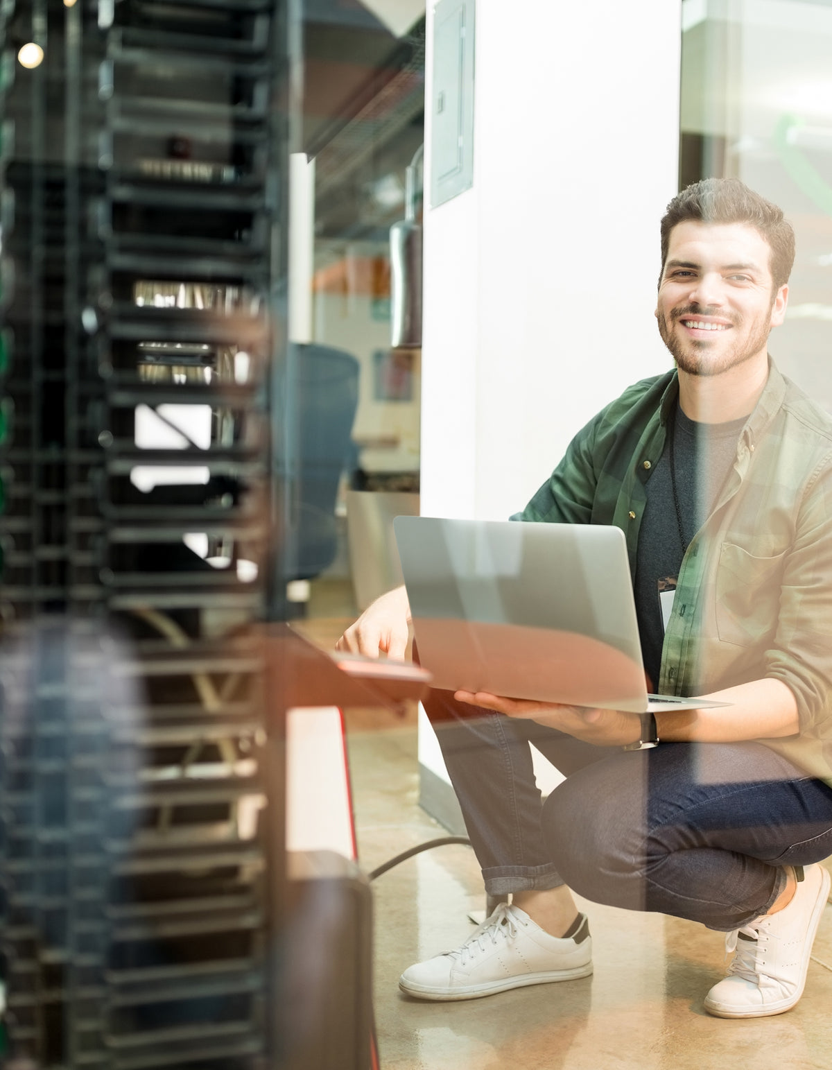 Network rack technician - Auratech Dubai