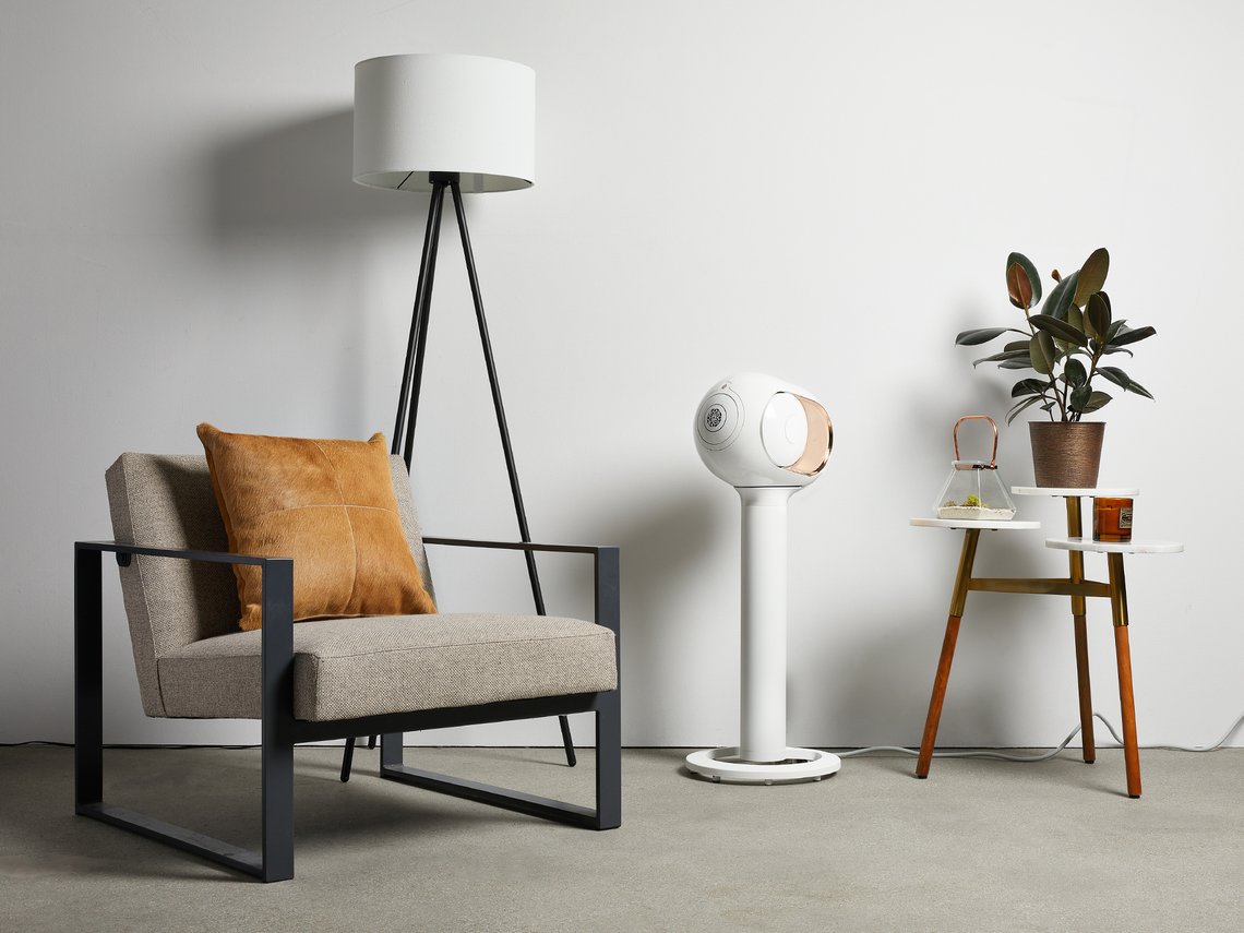 The Devialet Phantom. Enthralling performance, elegant looks.
