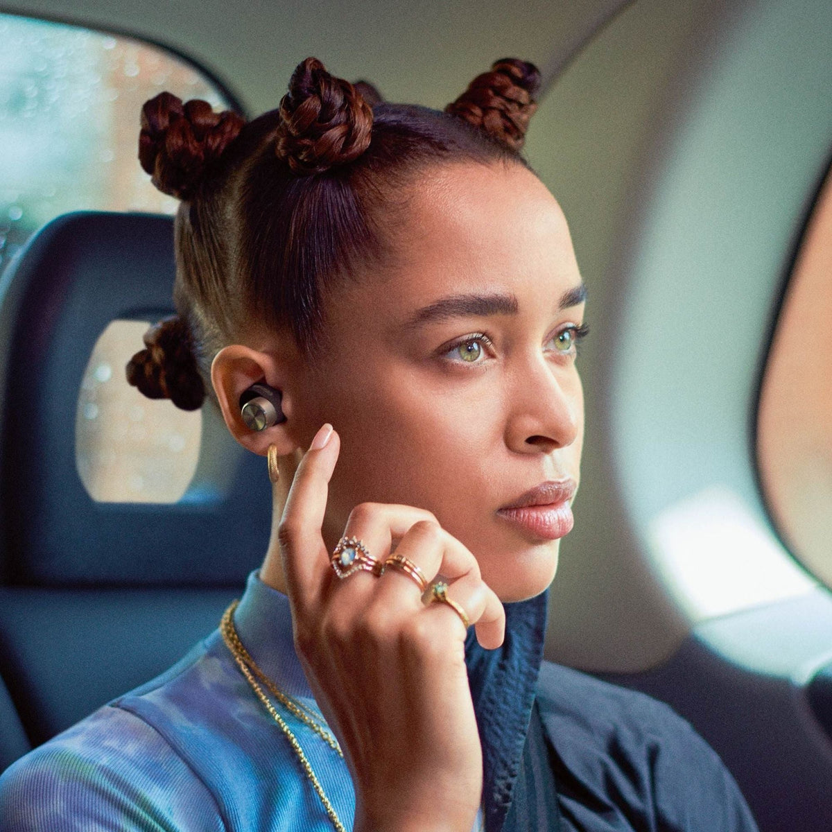 Bowers & Wilkins PI7 - In-ear True Wireless Headphones - Auratech LLC #color_charcoal